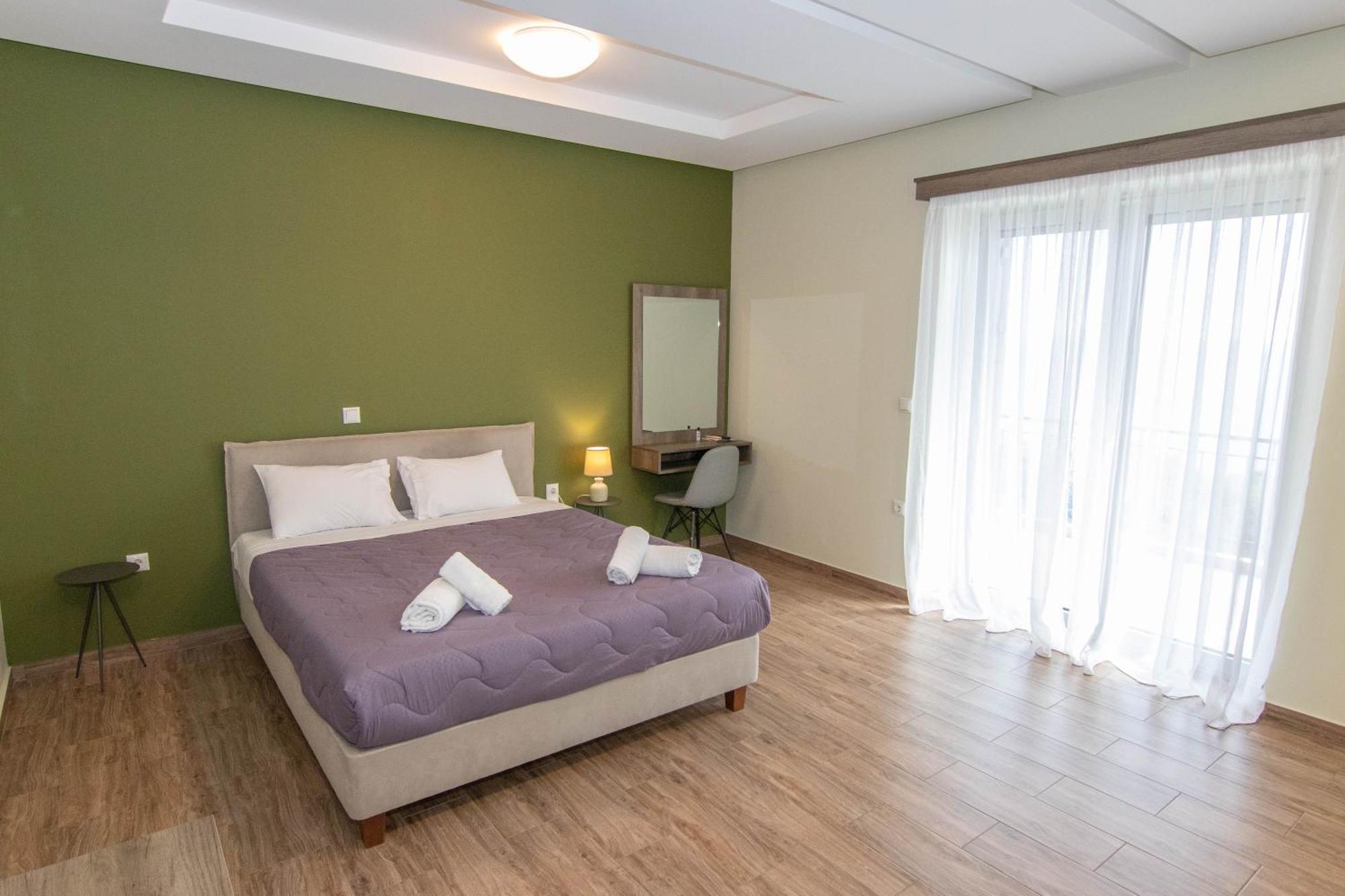 Verga'S Apartments カラマタ エクステリア 写真